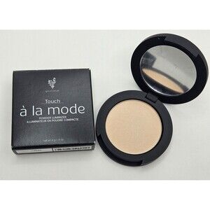 Younique Touch A La Mode Powder Luminizer Benevolent .14 oz New